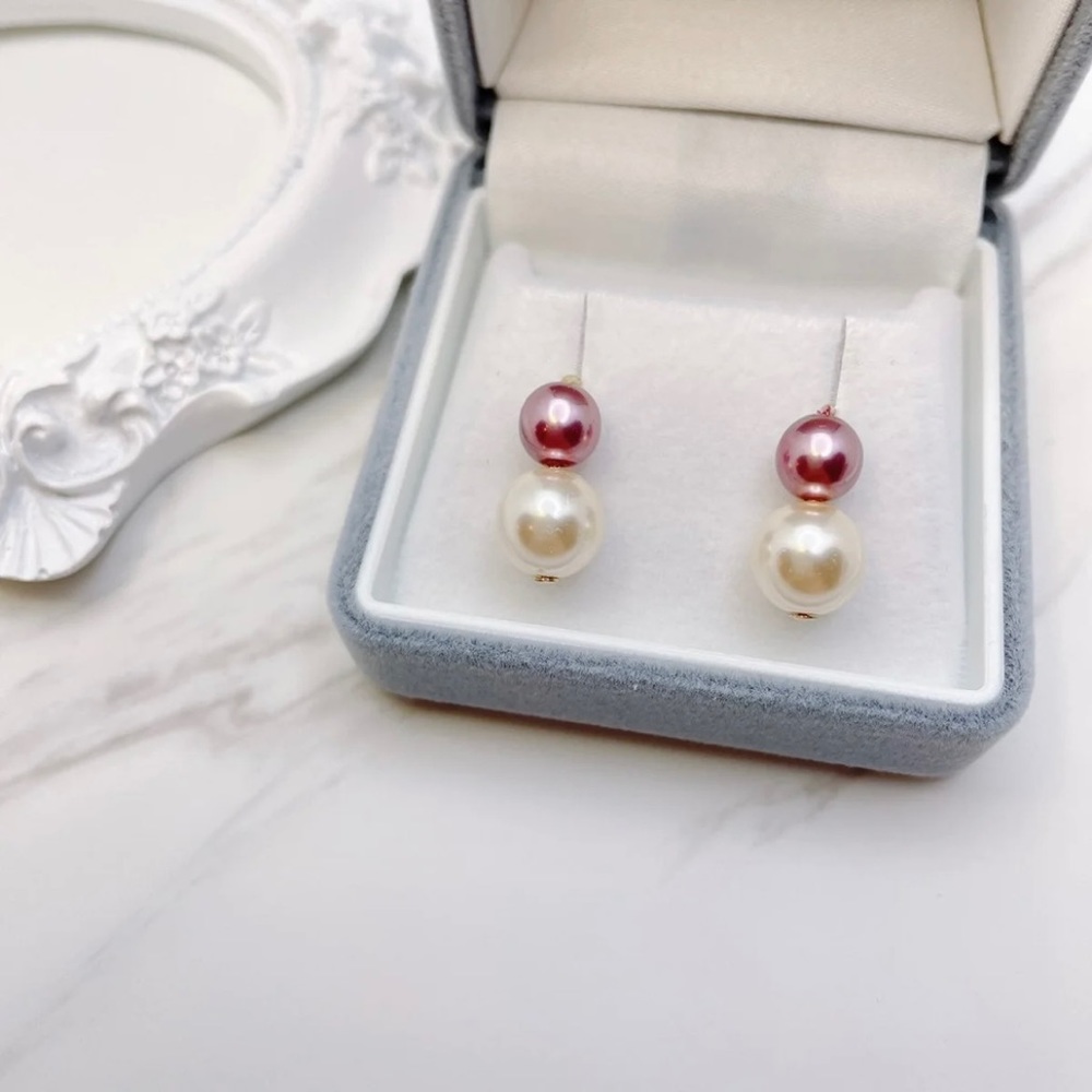 Double Faux pearl studs
